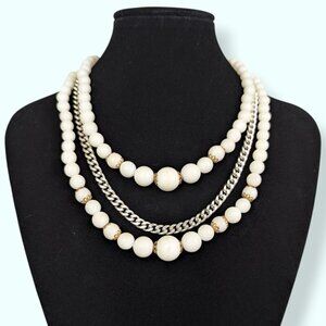 🍁Vintage Continental 3-Strand White Beaded Statement Necklace